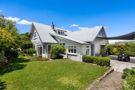 Photo of property in 28 Fitzroy Road, Bluff Hill, Napier, 4110