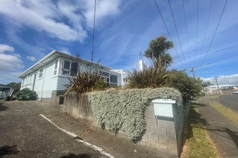 Photo of property in 32 Watene Crescent, Waitara, 4320