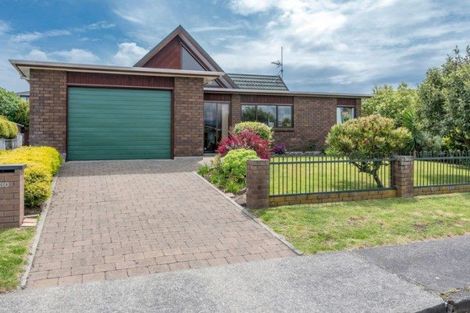 Photo of property in 30 Teoti Street, Paraparaumu Beach, Paraparaumu, 5032