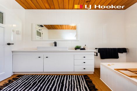 Photo of property in 71 Eglinton Road, Mornington, Dunedin, 9011