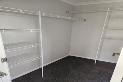 Photo of property in 5 Tractor Way, Papamoa, 3118