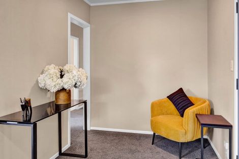 Photo of property in 3 Fyson Place, Hawera, 4610