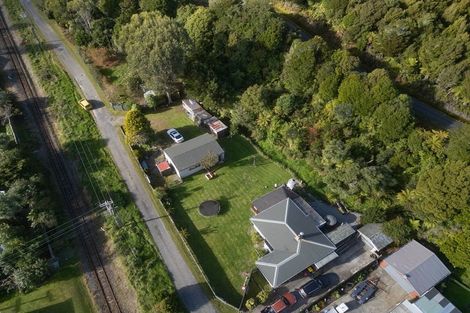 Photo of property in 8a Camerons Road, Camerons, Greymouth, 7805