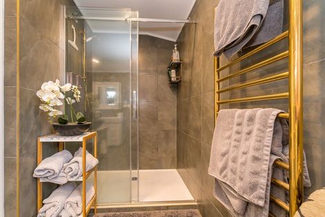 Photo of property in 62 Walter Street, The Glen, Dunedin, 9011