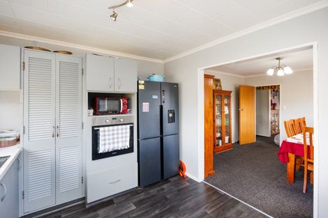 Photo of property in 32 John F Kennedy Drive, Milson, Palmerston North, 4414