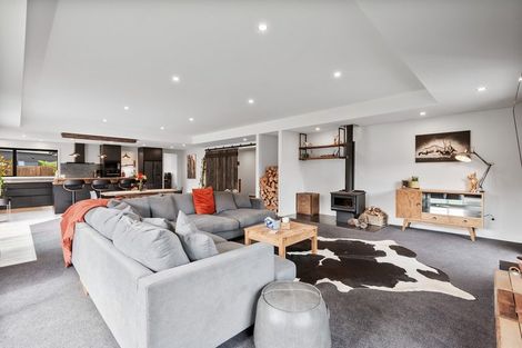 Photo of property in 10 Franks Place, Outram, 9019