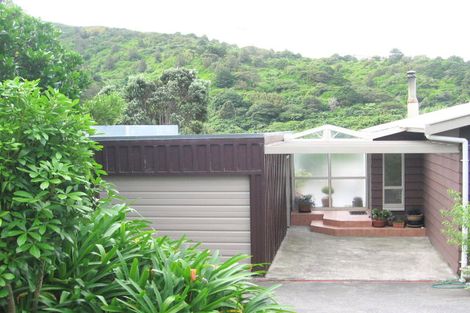 Photo of property in 70 Spencer Street, Crofton Downs, Wellington, 6035