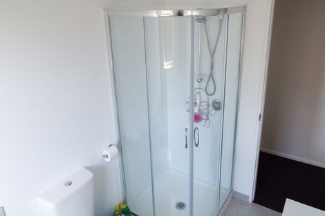 Photo of property in 6 Lloyds Close, Rolleston, 7614