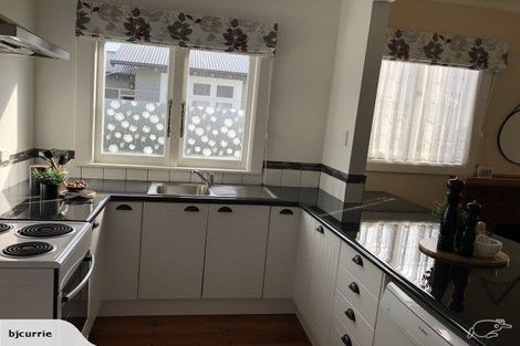 Photo of property in 42 Dahlia Street, Palmerston North, 4410