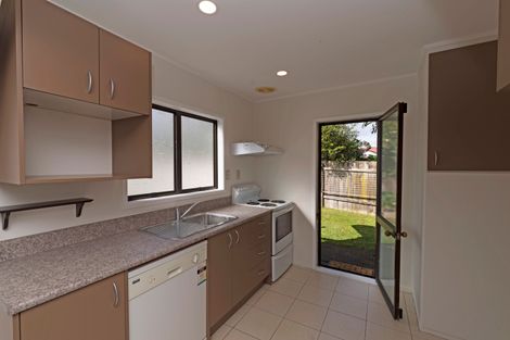 Photo of property in 14/85 Edmonton Road, Henderson, Auckland, 0612