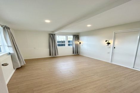 Photo of property in 15b Rishworth Avenue, Stanmore Bay, Whangaparaoa, 0932