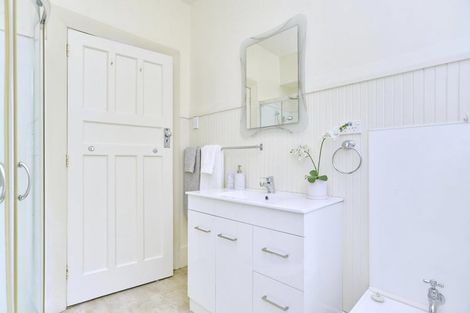 Photo of property in 102 Edinburgh Street, Spreydon, Christchurch, 8024