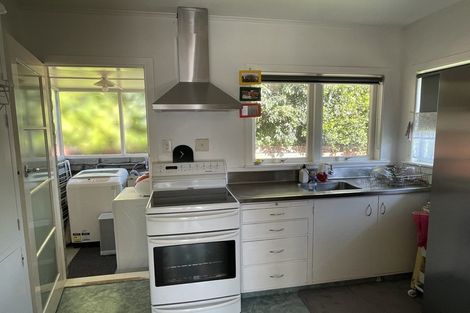 Photo of property in 26 Evelyn Place, Hillcrest, Auckland, 0627