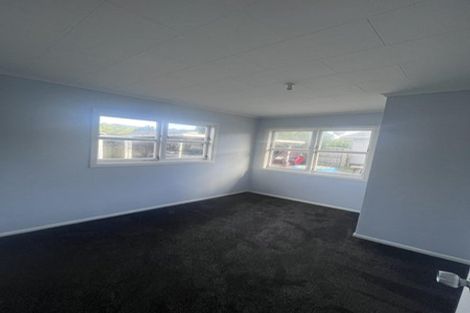 Photo of property in 55 Oregon Drive, Maoribank, Upper Hutt, 5018