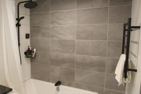 Photo of property in 17 St Catherine Crescent, West Harbour, Auckland, 0618