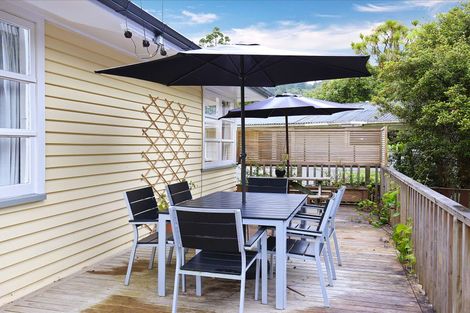 Photo of property in 77 Waima Crescent, Titirangi, Auckland, 0604