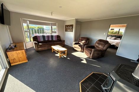 Photo of property in 2 Wangaloa Road, Kaitangata, 9210
