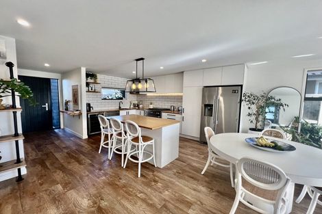 Photo of property in 36 Marion Crescent, Papamoa Beach, Papamoa, 3118