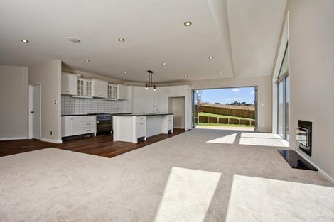 Photo of property in 217 Millwater Parkway, Silverdale, 0932