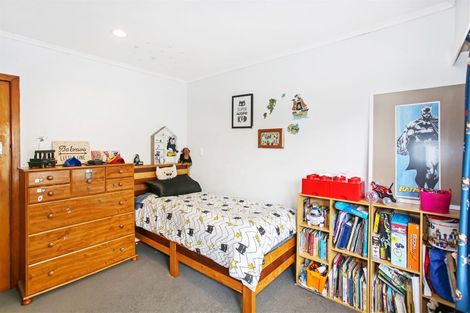 Photo of property in 22 Laurie Avenue, Papakura, 2110