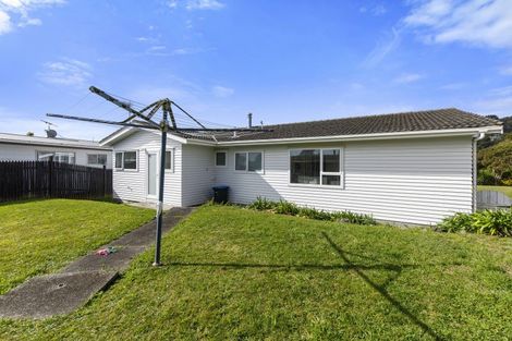 Photo of property in 7 Cassley Crescent, Papakowhai, Porirua, 5024