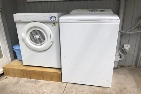 Photo of property in 2/21 Cresta Avenue, Beach Haven, Auckland, 0626