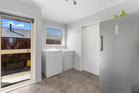 Photo of property in 150 Royal Park Drive, Parklands, Christchurch, 8083