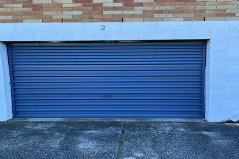 Photo of property in 2/2 Kathleen Street, Totara Vale, Auckland, 0627