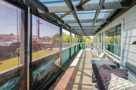 Photo of property in 16 Linklater Avenue, Foxton Beach, Foxton, 4815