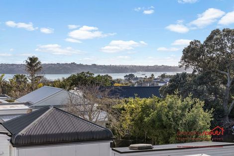Photo of property in 213 Jervois Road, Herne Bay, Auckland, 1011