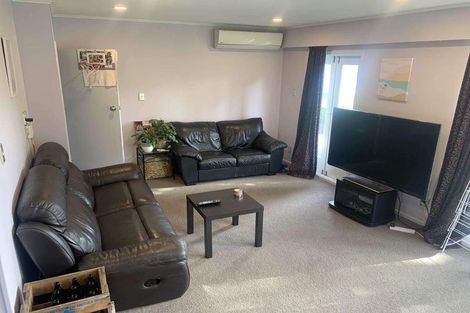 Photo of property in 1/104 Archers Road, Glenfield, Auckland, 0629