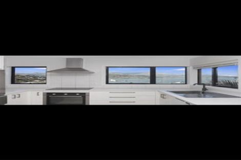 Photo of property in 26b Cornwall Road, Lyttelton, 8082