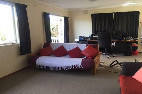 Photo of property in 20 Wilkinson Way, Browns Bay, Auckland, 0630