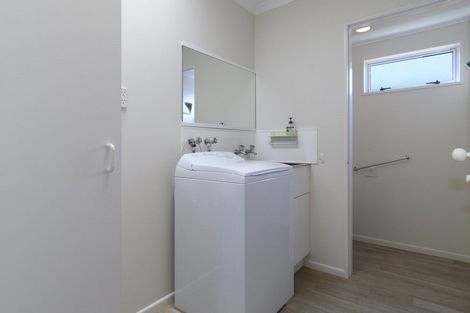 Photo of property in 37 Western Road, Bellevue, Tauranga, 3110