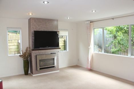 Photo of property in 16c Arahia Street, Northcote, Auckland, 0627
