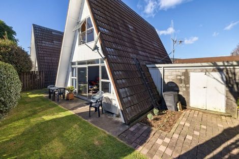 Photo of property in 2/215 Fifteenth Avenue, Tauranga South, Tauranga, 3112