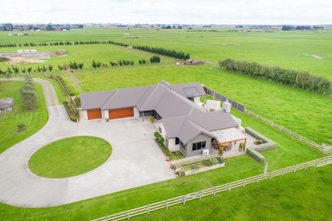 Photo of property in 2757 State Highway 1, Rongotea, Palmerston North, 4479