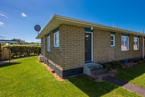 Photo of property in 2 Windsor Place, Levin, 5510
