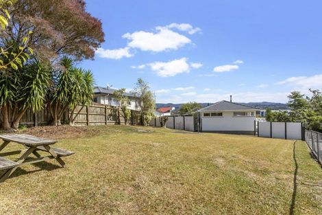 Photo of property in 43 Waitaki Street, Henderson, Auckland, 0612