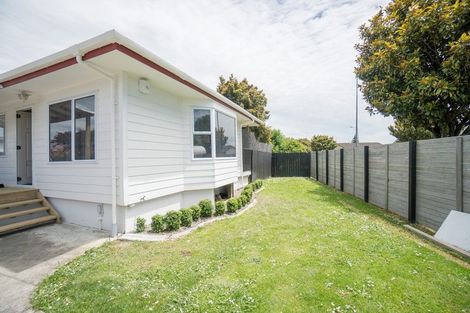 Photo of property in 25 Dalfield Place, Highbury, Palmerston North, 4412