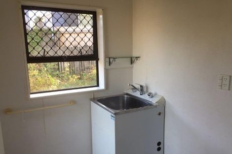 Photo of property in 16 Gala Place, Henderson, Auckland, 0612