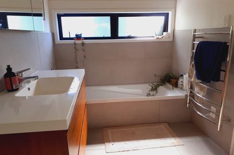 Photo of property in 4/8 Elphinstone Avenue, Strathmore Park, Wellington, 6022