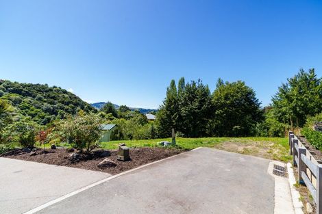 Photo of property in 18 Freyberg Road, Fairfield, Dunedin, 9018