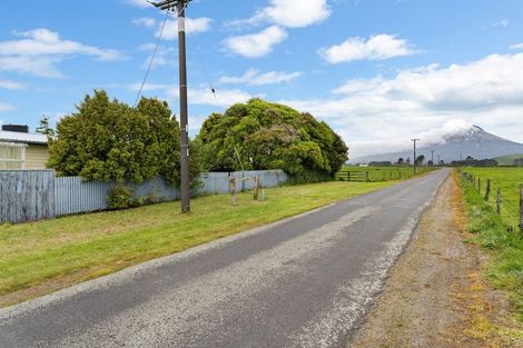 Photo of property in 279 Alfred Road, Egmont Village, New Plymouth, 4371