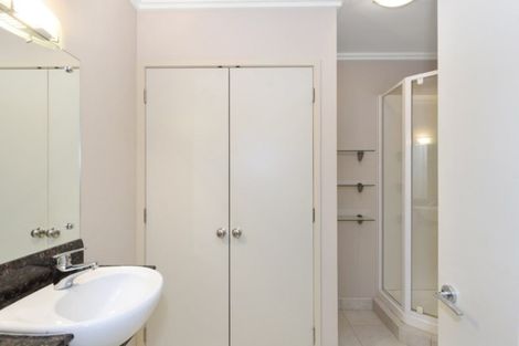 Photo of property in 4/15 Sixth Avenue, Tauranga, 3110