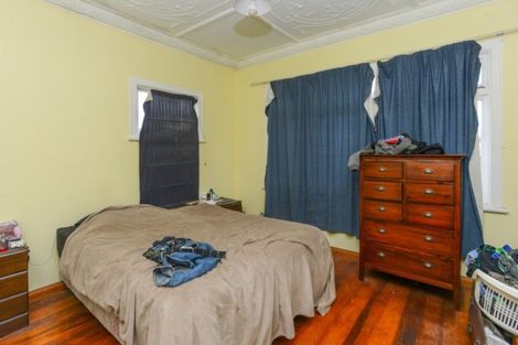 Photo of property in 106 Alexandra Crescent, Hastings, 4122