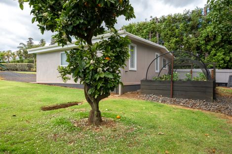 Photo of property in 38 Riddell Road, Kerikeri, 0230