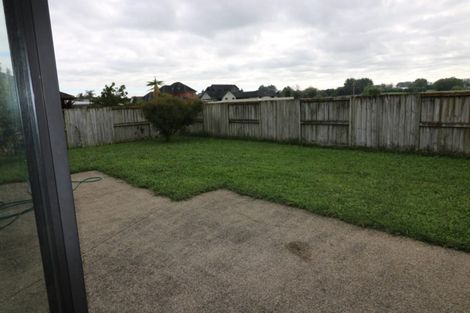 Photo of property in 8 Gibbston Close, Huntington, Hamilton, 3210