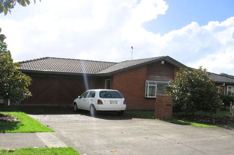 Photo of property in 2 Adelphi Place Albany Auckland - North Shore