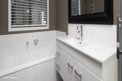 Photo of property in 4 Len Hale Place, Parklands, Christchurch, 8083